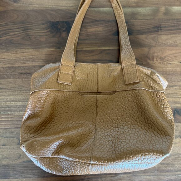 Hobo Bonita $398 Tan Slouchy Pebbled Leather 3 Compartment Large Tote Bag Tassel - Picture 1 of 4